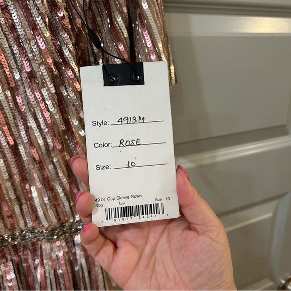 NWT Mac Duggal 4913M Rose Pink Sequin Embellished Gown - Picture 8 of 10